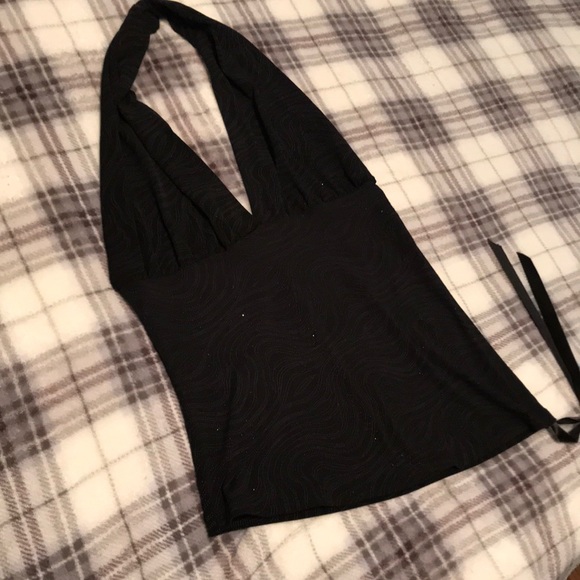 Top - Picture 2 of 3